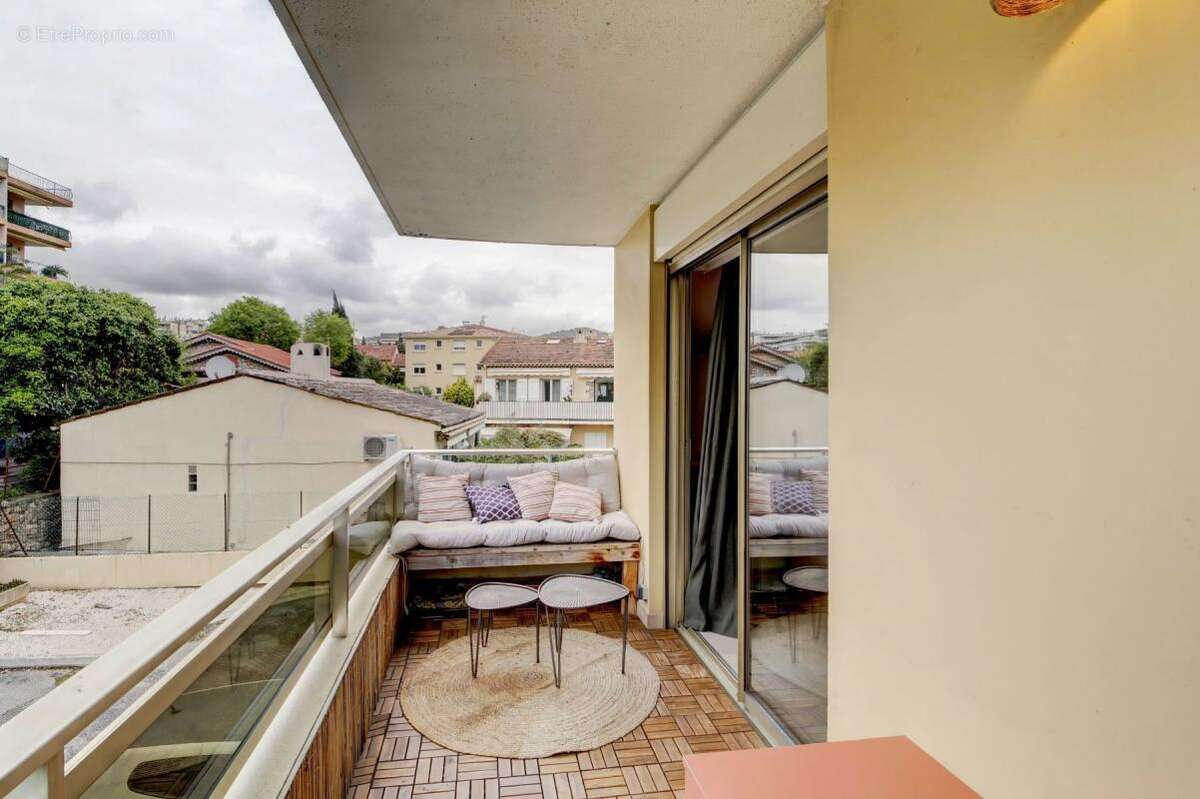 Appartement à LE CANNET