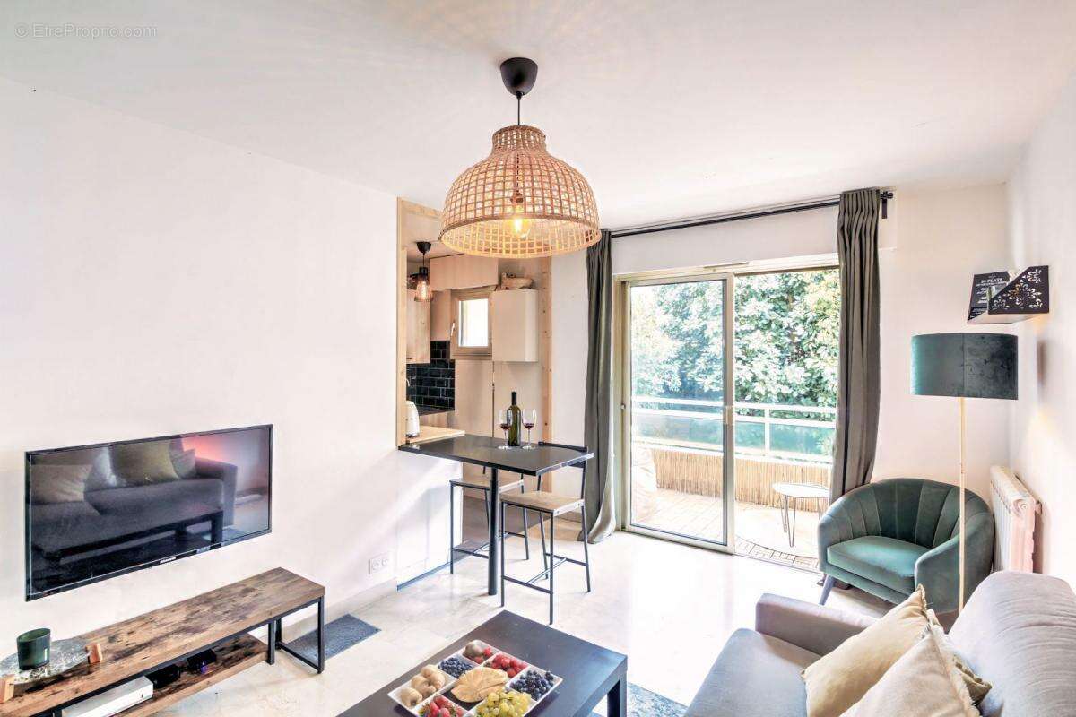 Appartement à LE CANNET