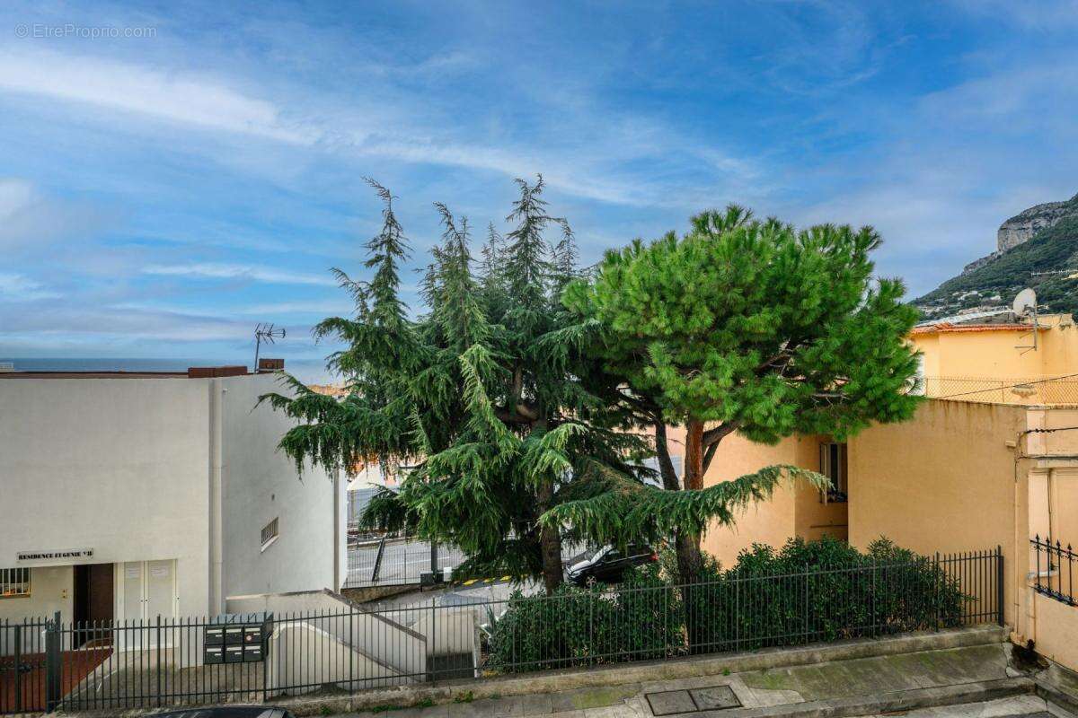 Appartement à BEAUSOLEIL