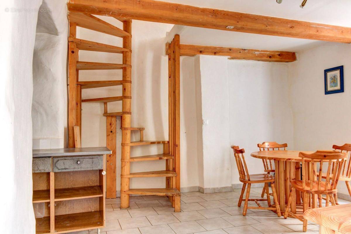 Maison à ROQUESTERON