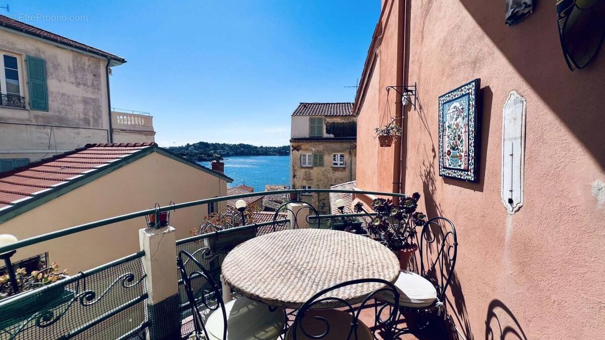 Appartement à VILLEFRANCHE-SUR-MER