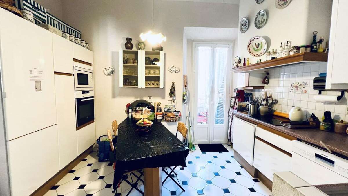 Appartement à VILLEFRANCHE-SUR-MER