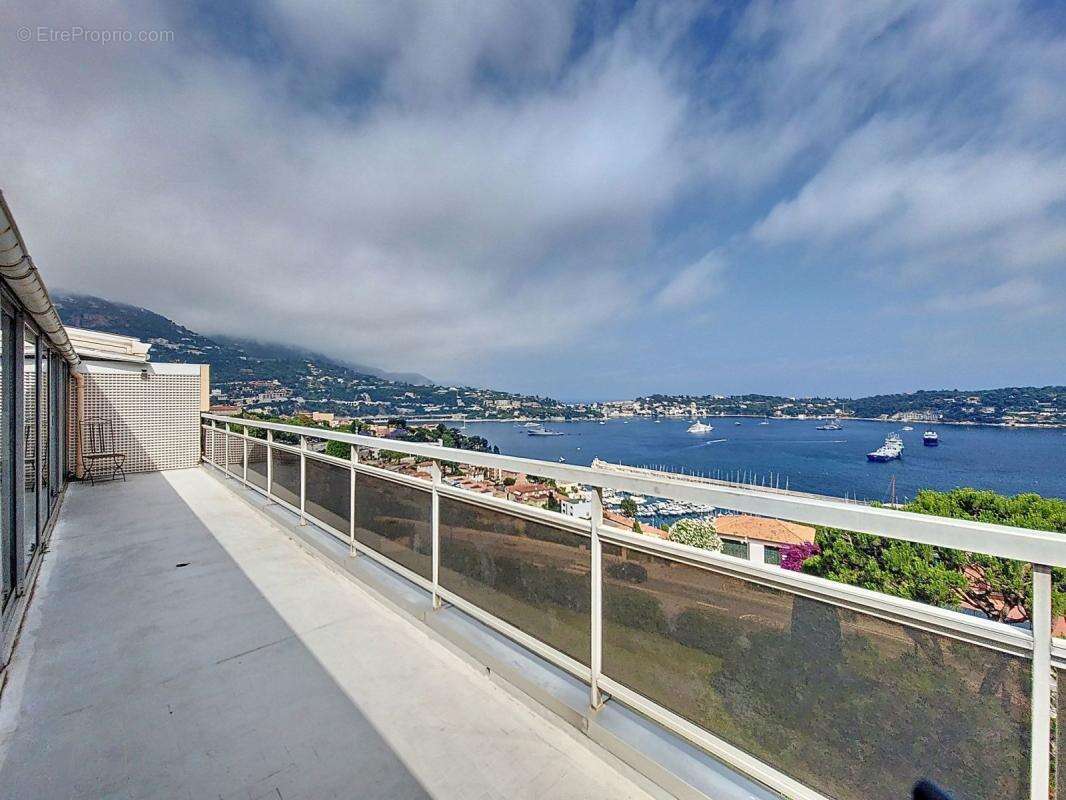 Appartement à VILLEFRANCHE-SUR-MER