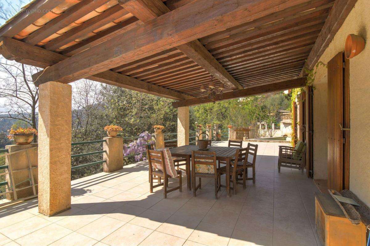 Maison à SAINT-MARTIN-DU-VAR