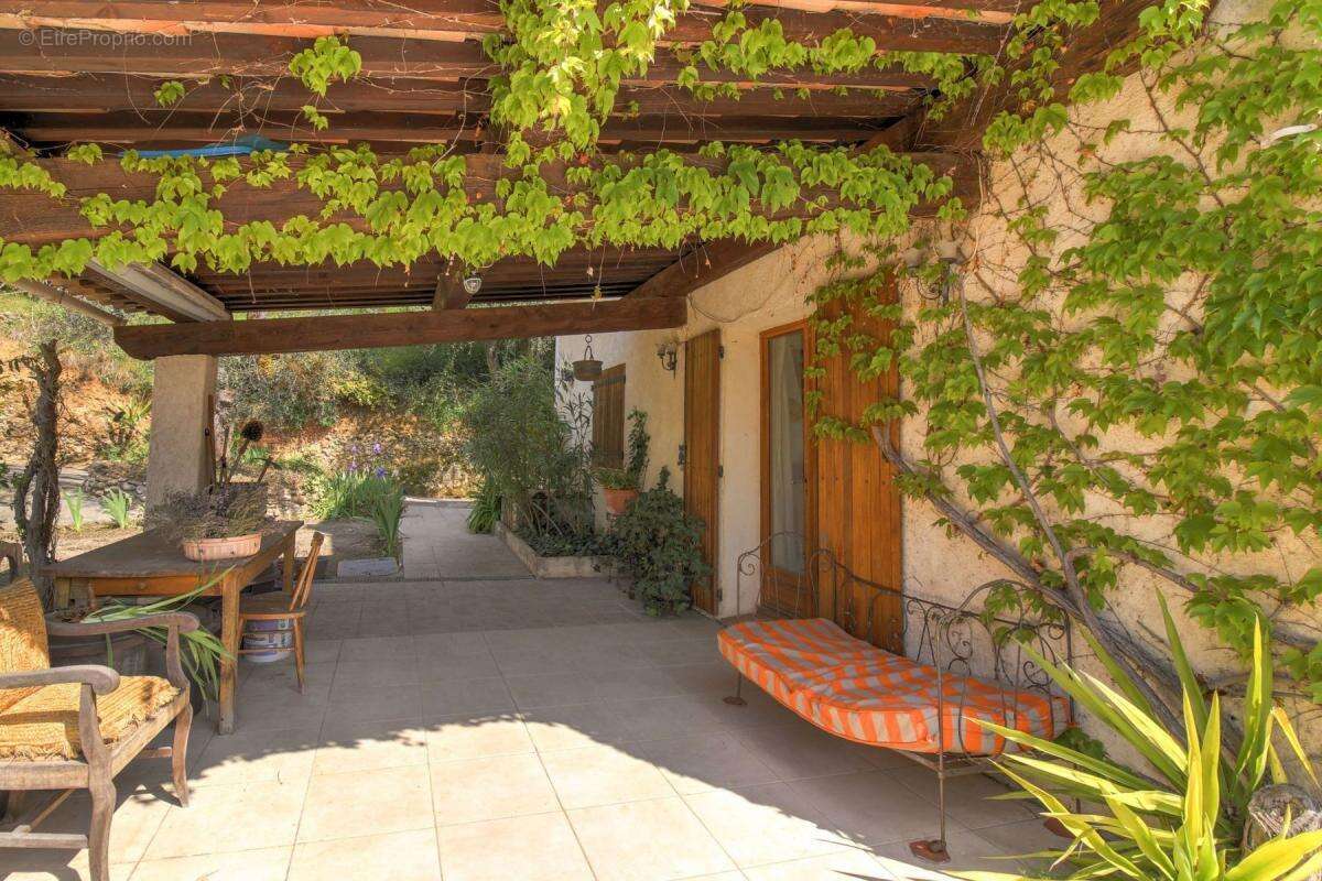 Maison à SAINT-MARTIN-DU-VAR