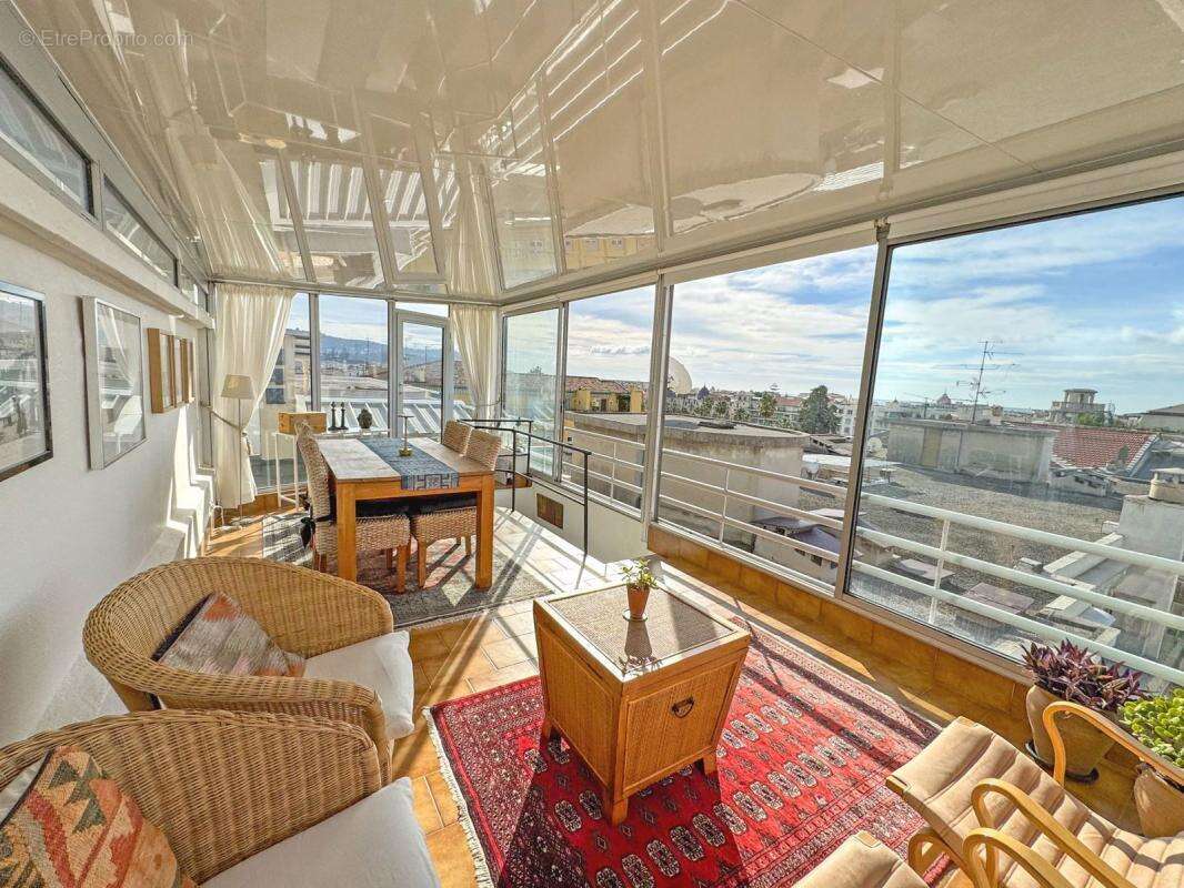 Appartement à NICE