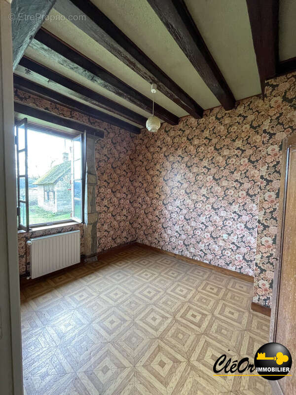 Maison à LA CHAPELLE-NAUDE