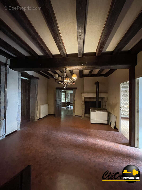 Maison à LA CHAPELLE-NAUDE