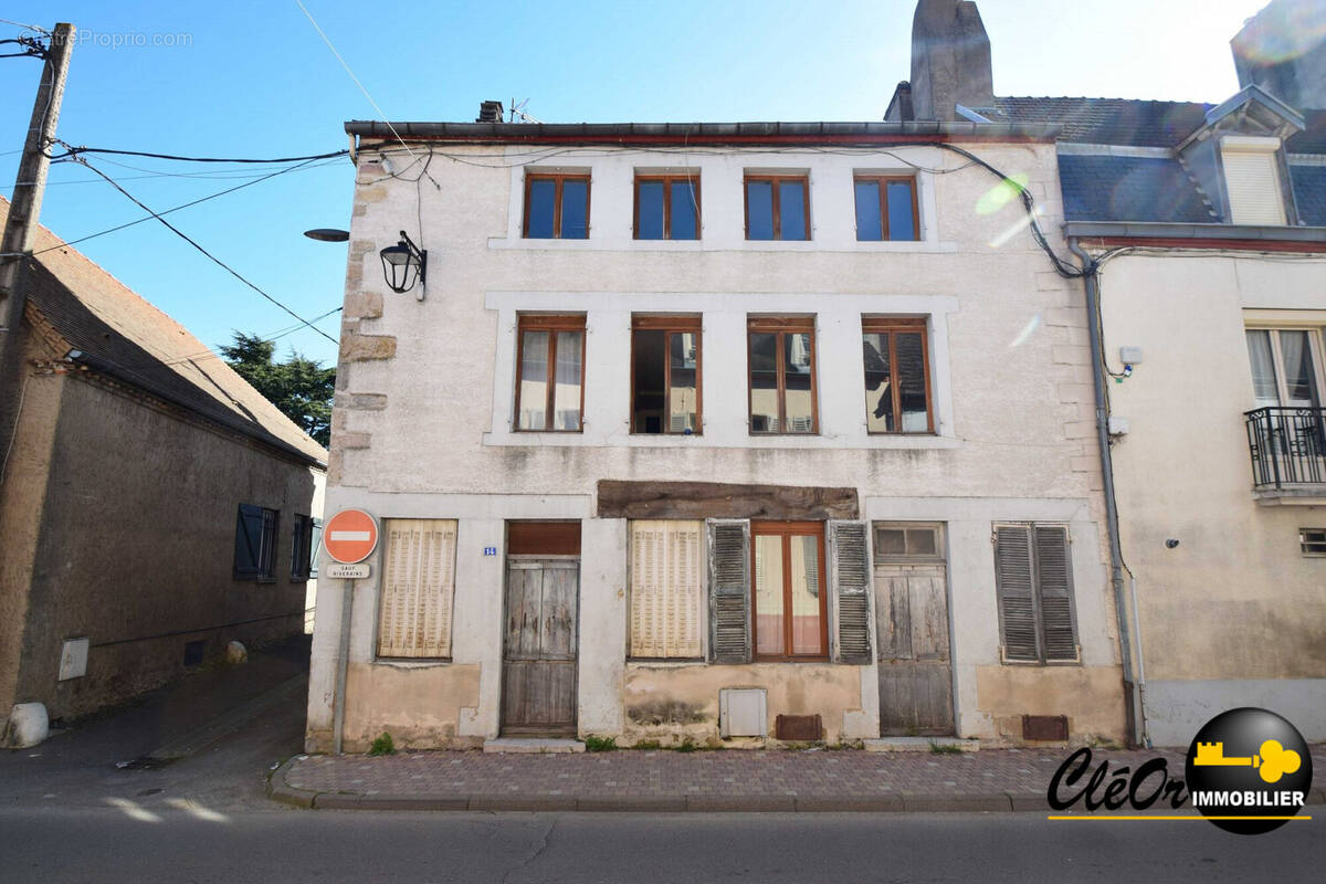 Appartement à SAINT-JEAN-DE-LOSNE