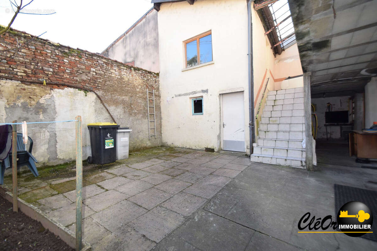 Appartement à SAINT-JEAN-DE-LOSNE