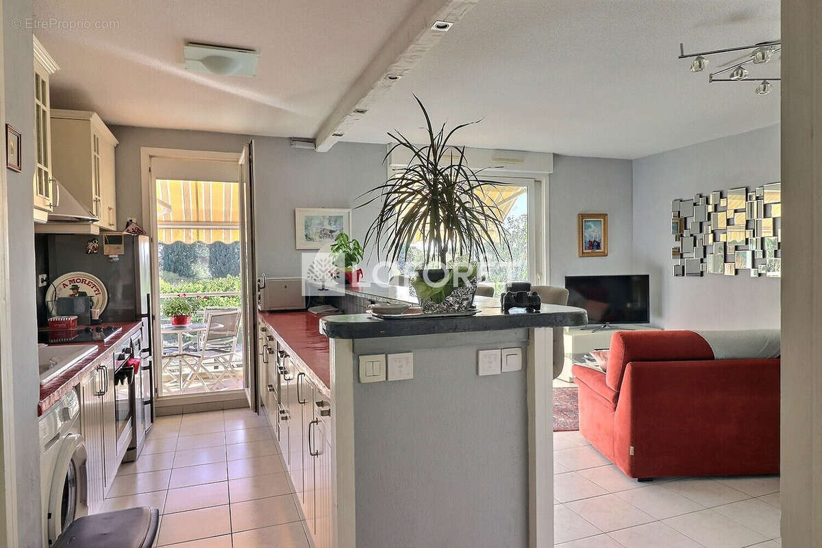 Appartement à HYERES