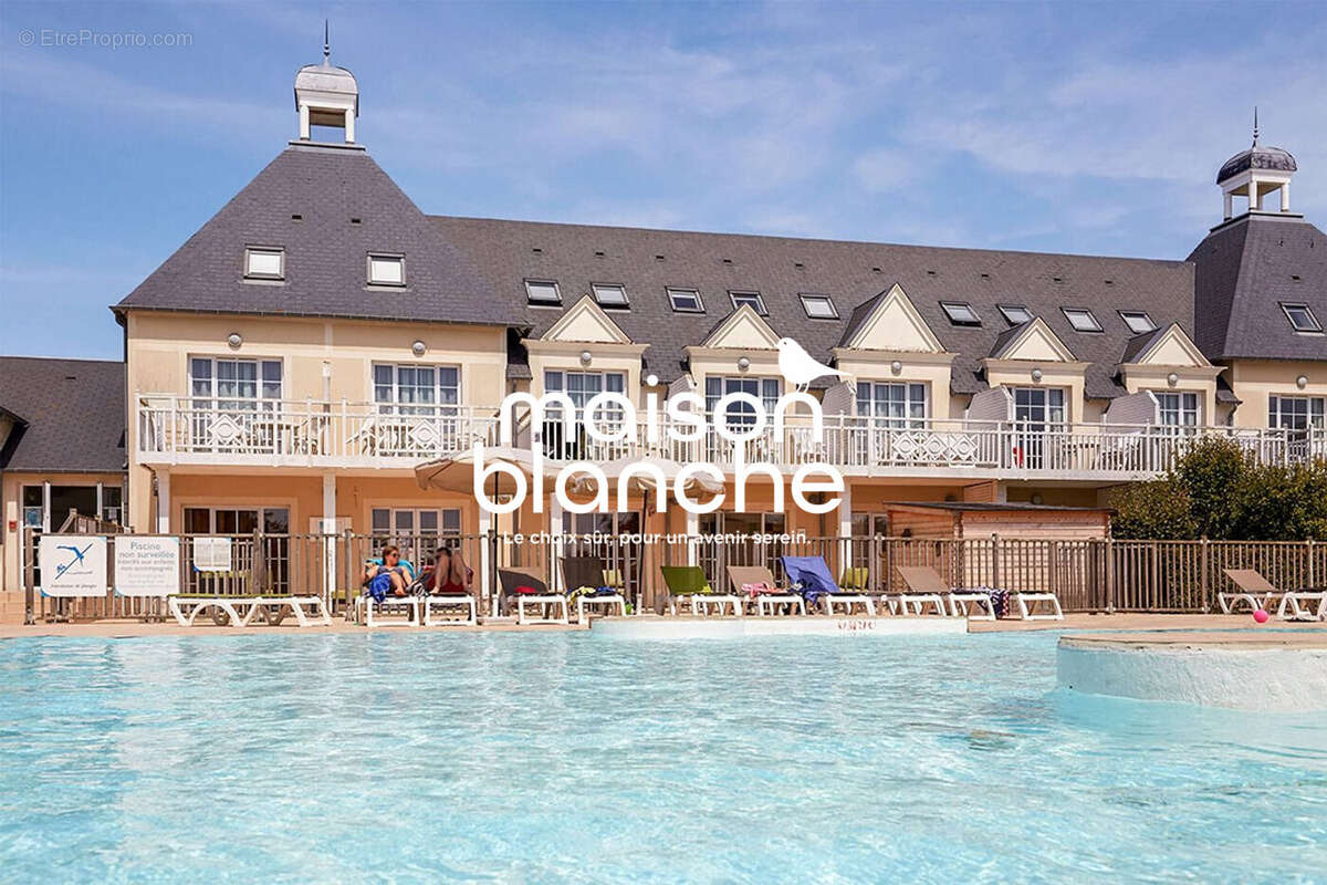 Appartement à PORT-EN-BESSIN-HUPPAIN