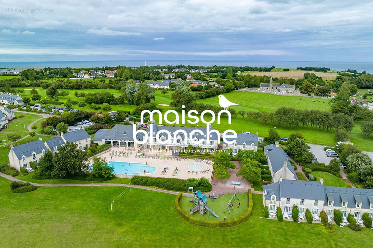 Appartement à PORT-EN-BESSIN-HUPPAIN