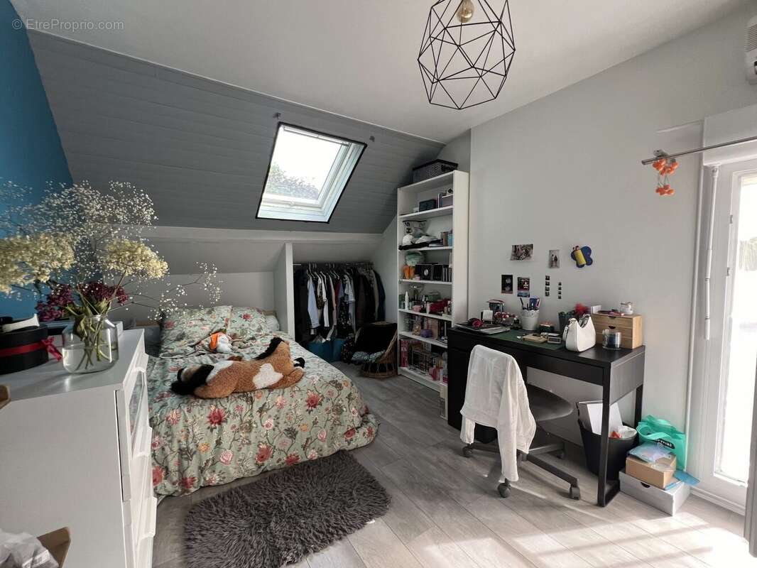 Maison à SAINT-CYR-SUR-LOIRE