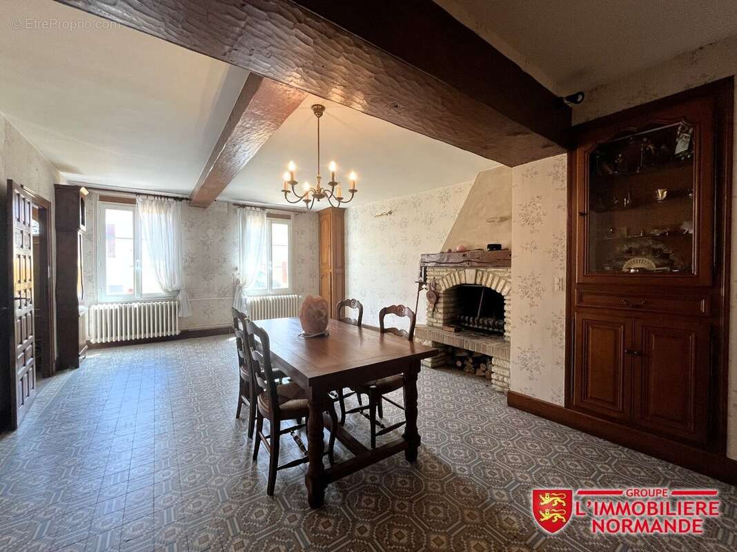 Maison à PACY-SUR-EURE