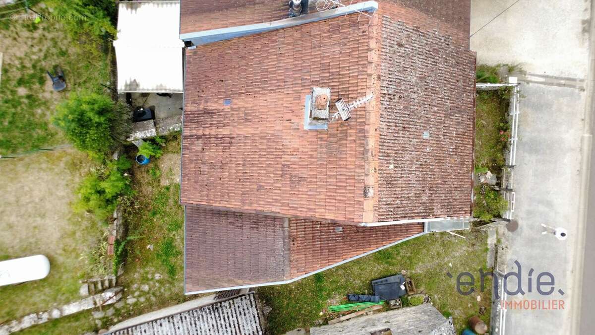 Maison à FONTAINE-FRANCAISE