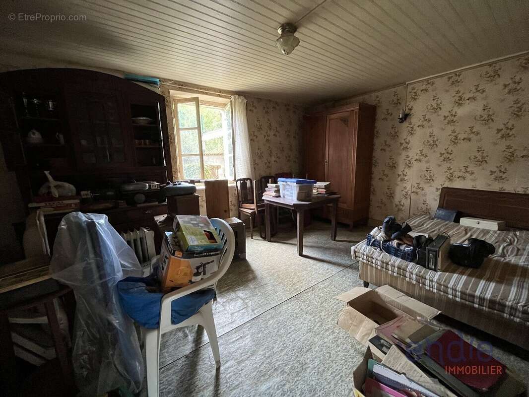 Maison à FONTAINE-FRANCAISE