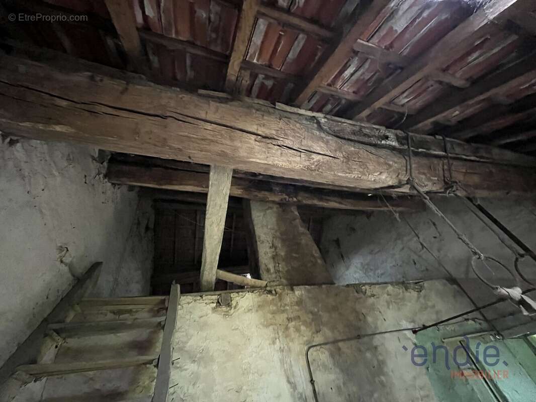 Maison à FONTAINE-FRANCAISE