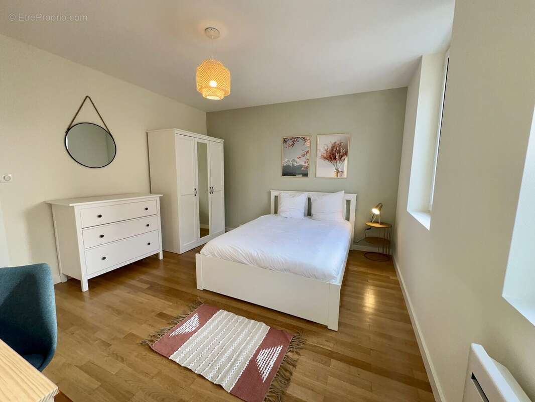 Chambre 3 - Appartement à SCHILTIGHEIM
