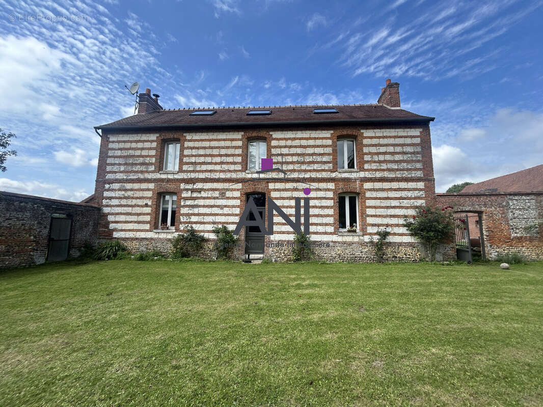 Maison à ARQUES-LA-BATAILLE