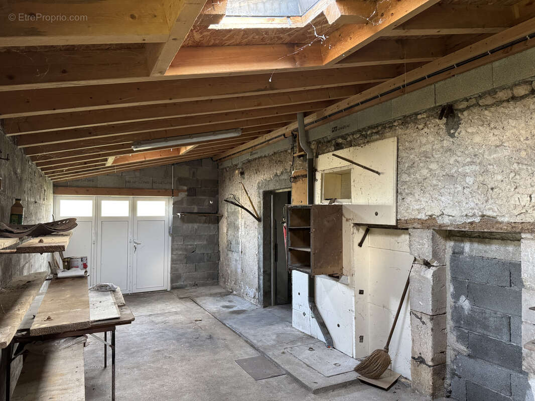 Maison à BARBEZIEUX-SAINT-HILAIRE