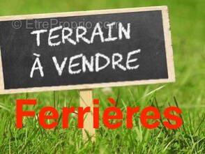 Terrain à FERRIERES