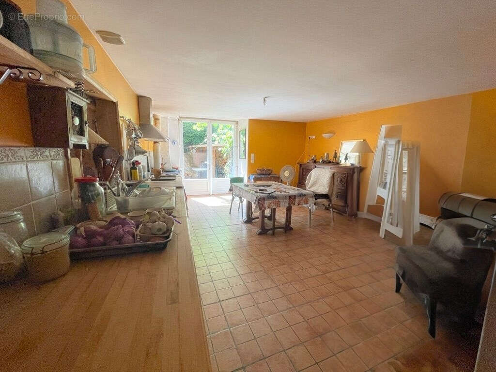 Maison à SAINT-CYPRIEN