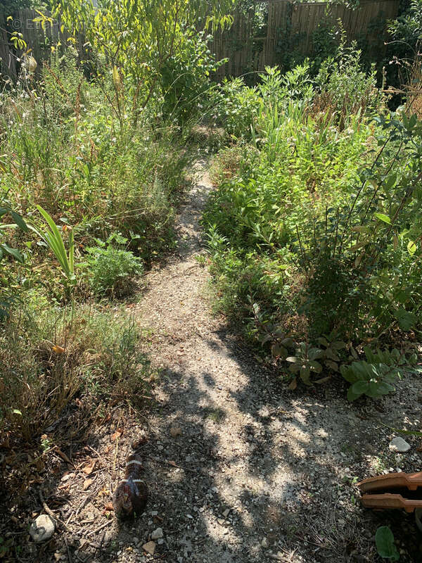 Maison à SAINT-JEAN-D'ANGELY