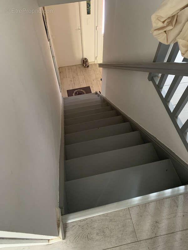 Maison à SAINT-JEAN-D'ANGELY