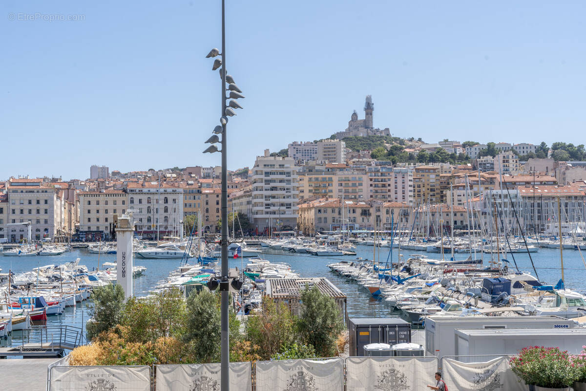 Appartement à MARSEILLE-2E