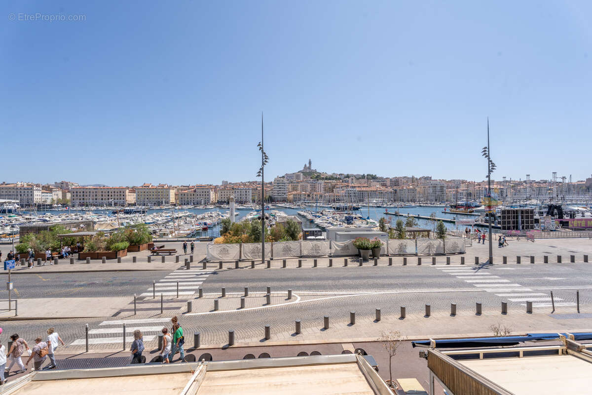 Appartement à MARSEILLE-2E