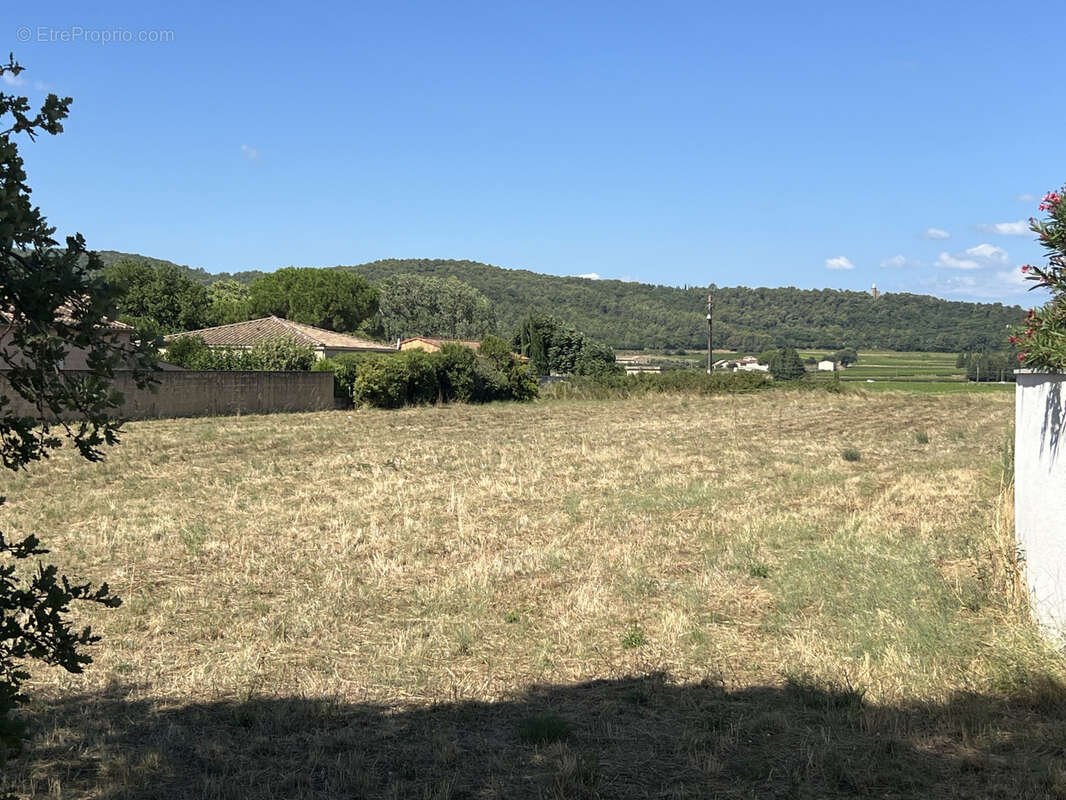 Terrain à PONT-SAINT-ESPRIT