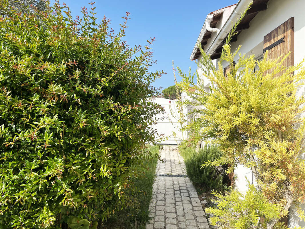 Maison à SAINT-GEORGES-DE-DIDONNE