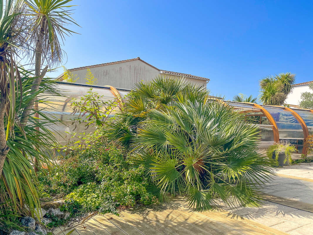 Maison à SAINT-GEORGES-DE-DIDONNE