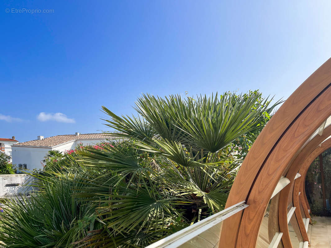 Maison à SAINT-GEORGES-DE-DIDONNE