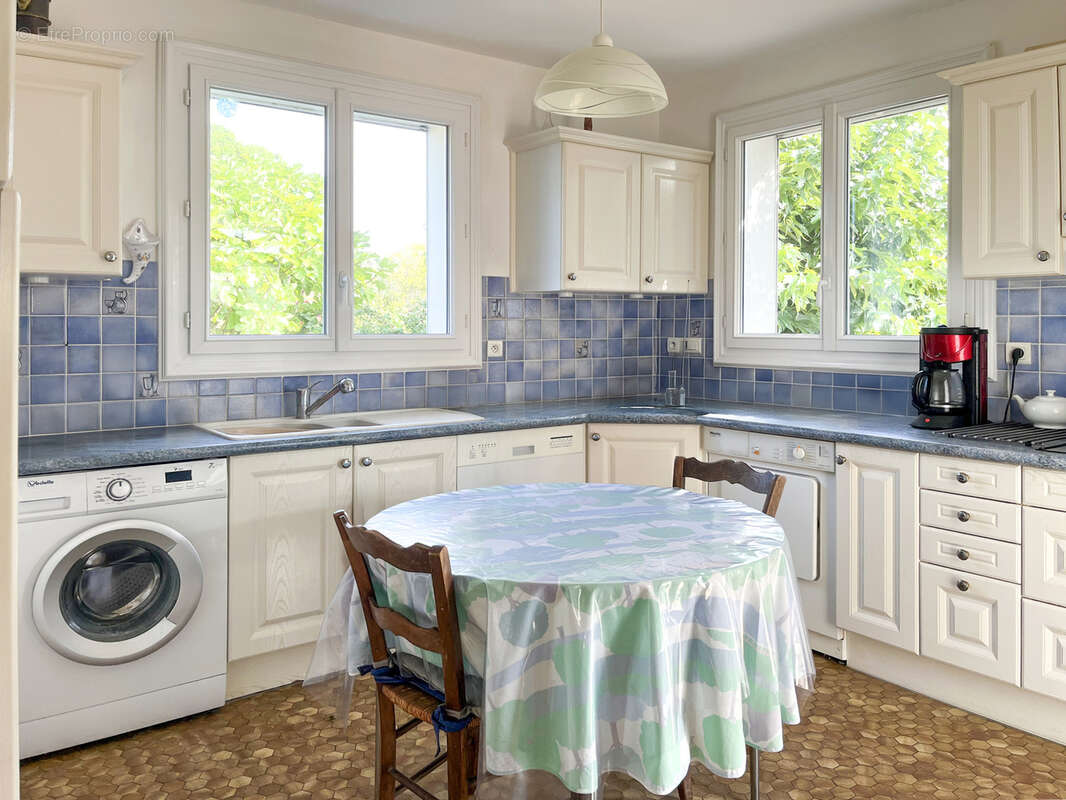 Maison à SAINT-GEORGES-DE-DIDONNE