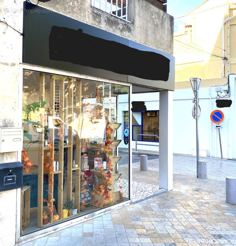 Commerce à BERRE-L&#039;ETANG