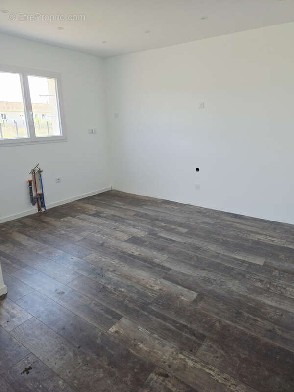 Maison à SAUGNACQ-ET-MURET