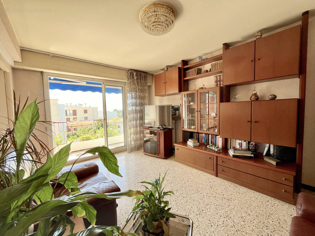 Appartement à MARSEILLE-8E