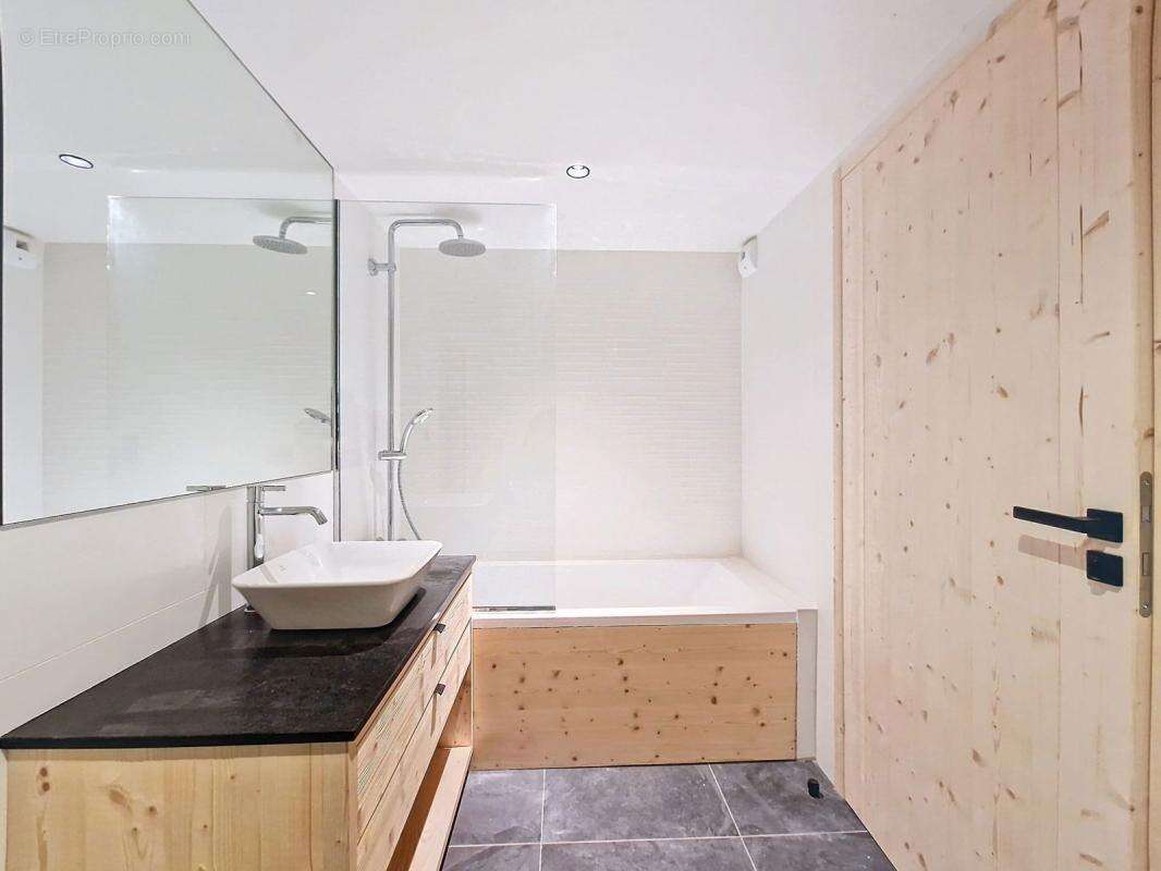 Appartement à SAINT-MARTIN-DE-BELLEVILLE