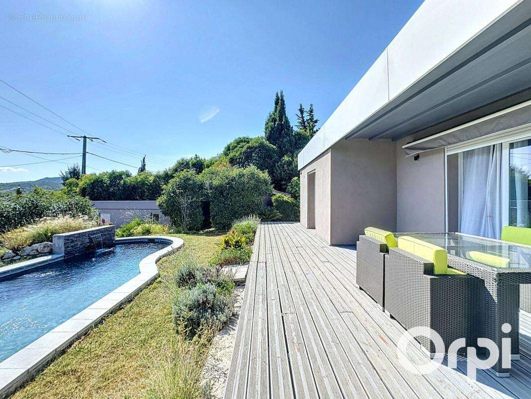 Maison à LA COLLE-SUR-LOUP