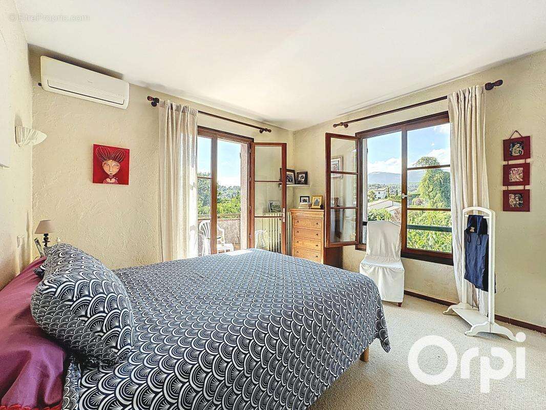 Maison à LA COLLE-SUR-LOUP