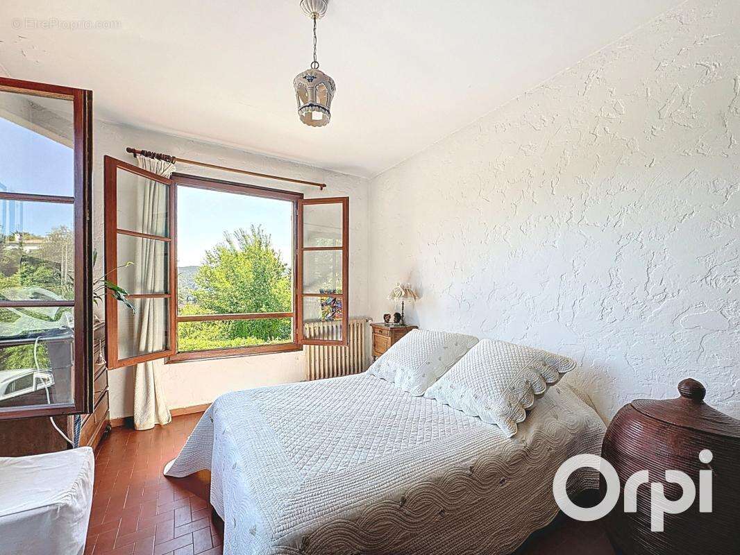 Maison à LA COLLE-SUR-LOUP