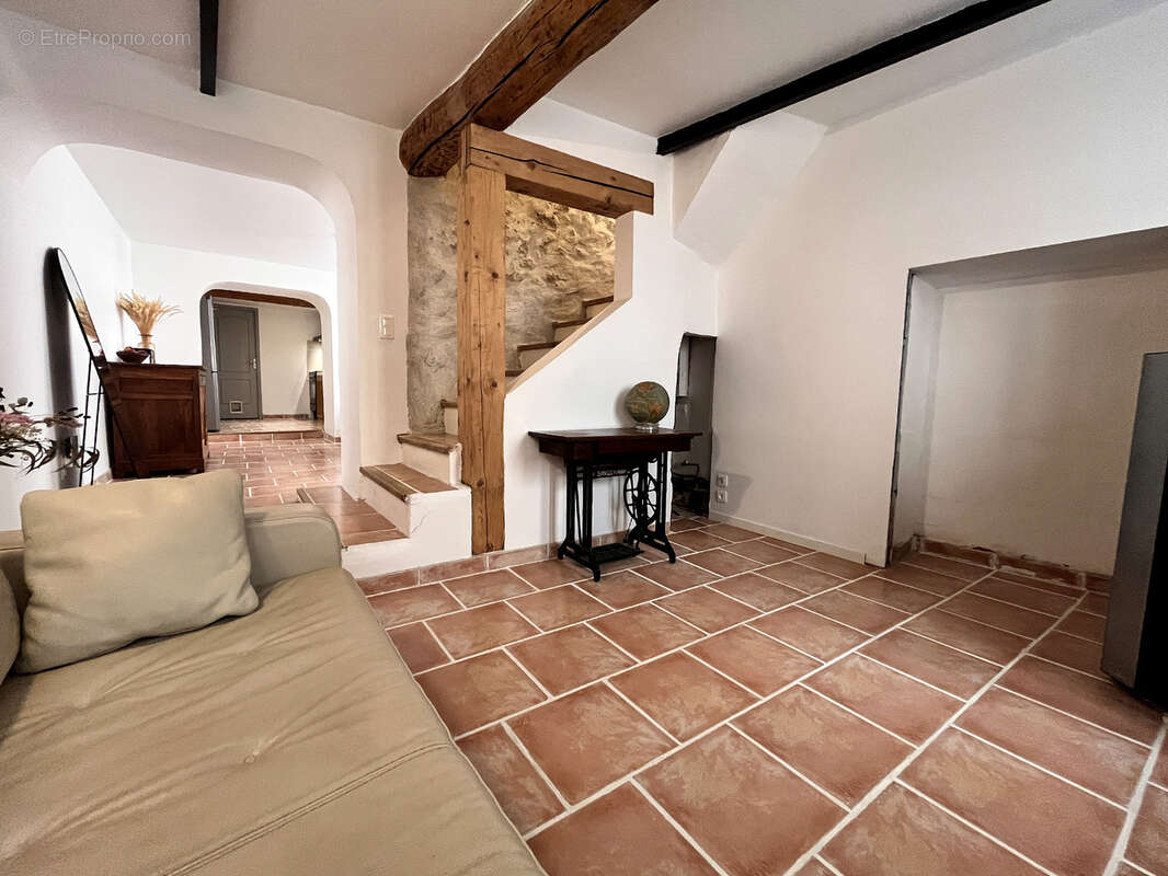 Maison à BEAUMES-DE-VENISE