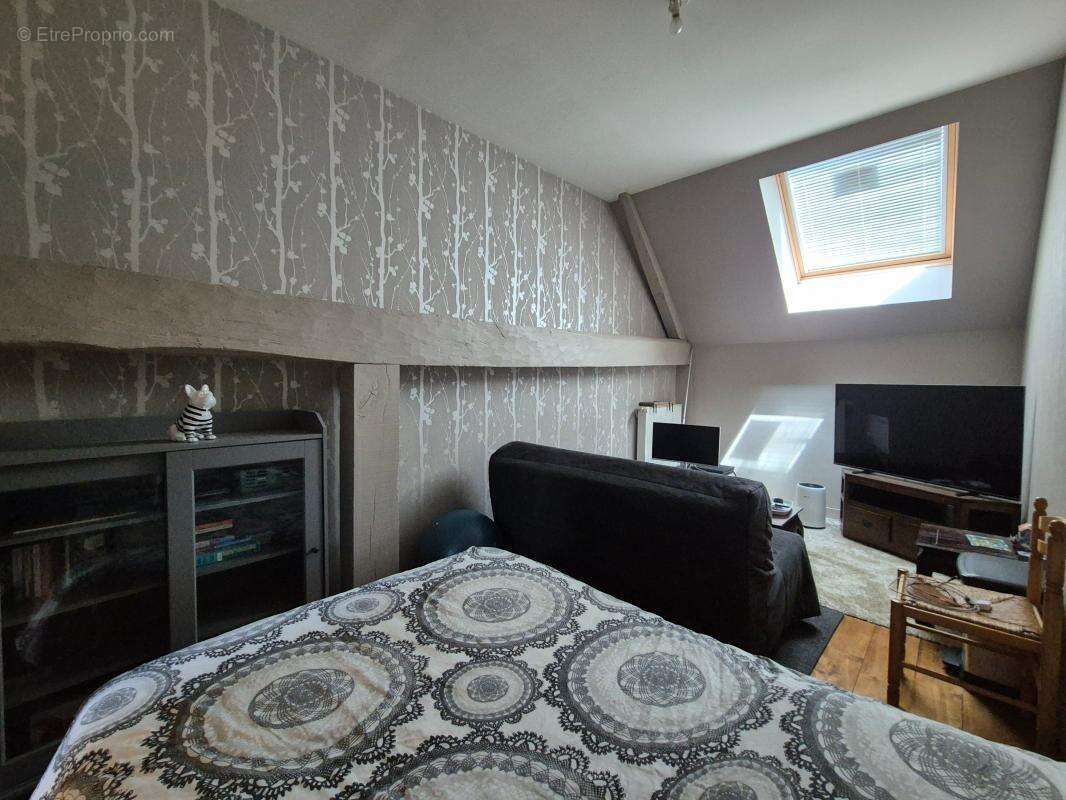 Maison à TERRASSON-LAVILLEDIEU