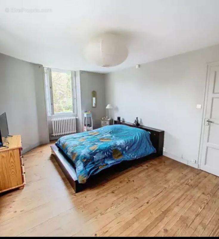 Maison à TERRASSON-LAVILLEDIEU