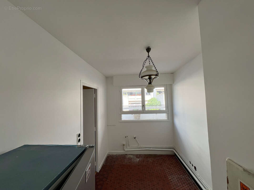 Appartement à PARIS-20E