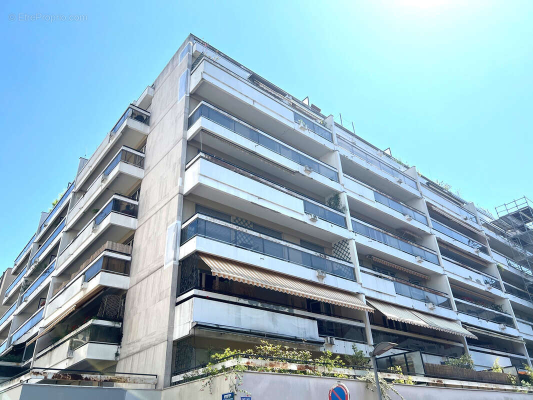 Appartement à PARIS-20E