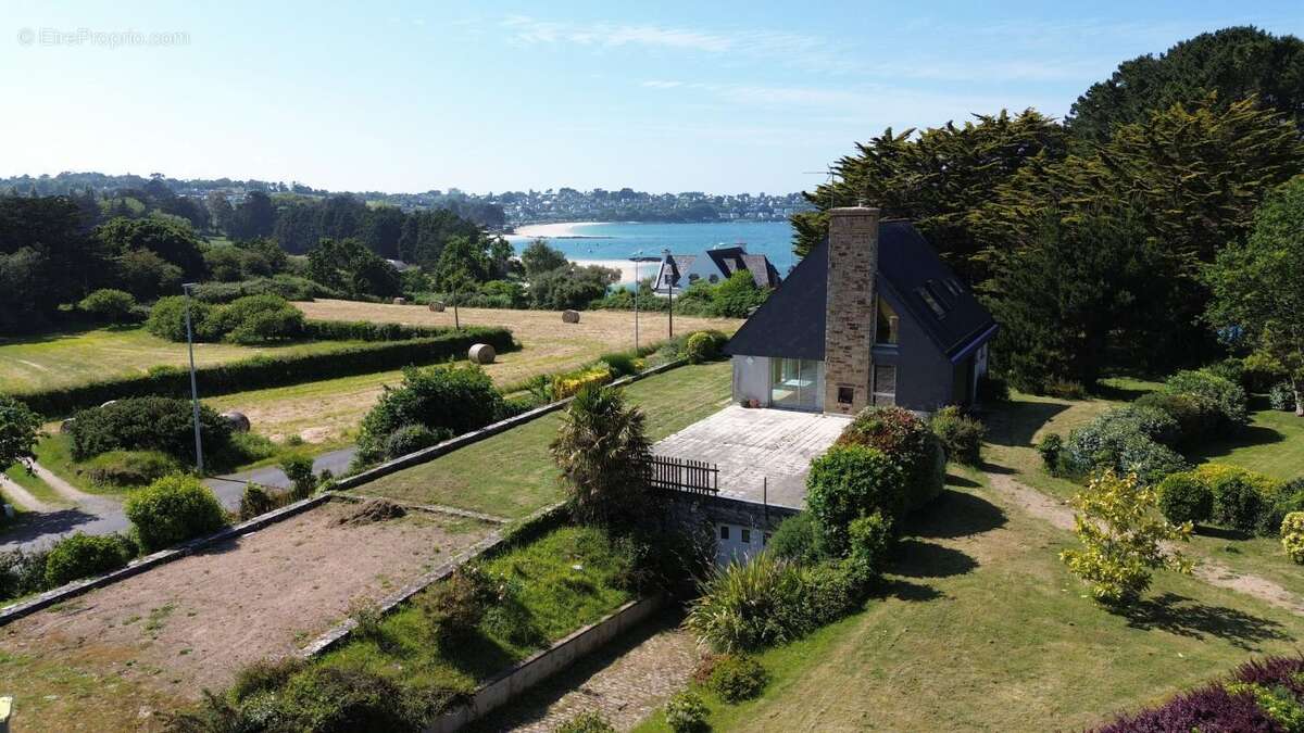 Maison à PLESTIN-LES-GREVES