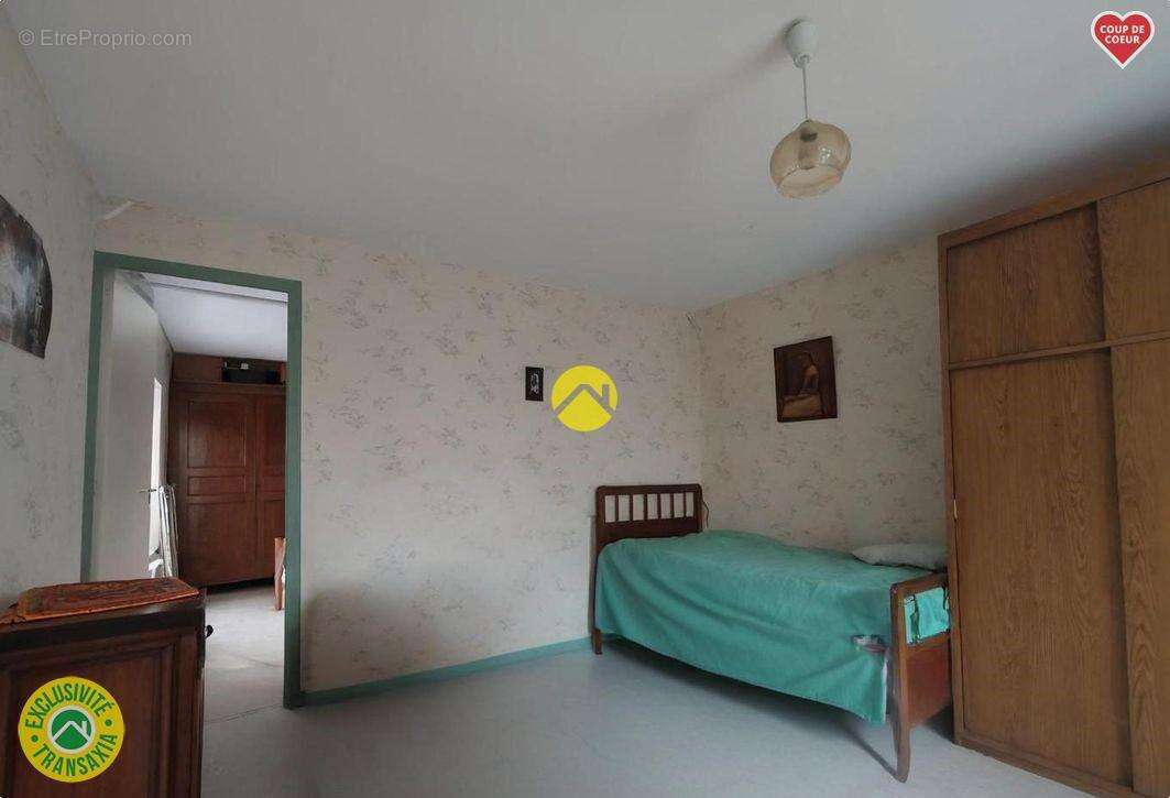 Maison à MONTMARAULT